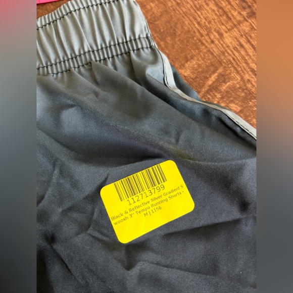 NWT | Nike Swoosh 3 in Tempo Running Shorts - Picture 2 of 7